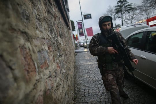 Δύο Κινέζοι πολίτες κρατούνται για την επίθεση στο «Ρέινα»