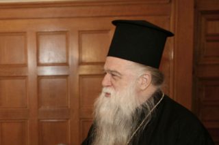 Καλαβρύτων Αμβρόσιος: Παιδιά των μεταναστών-κατακτητών στα σχολεία