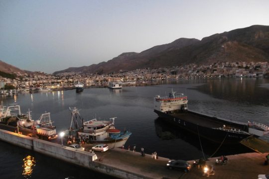Σύγκρουση πλοίων στο λιμάνι της Καλύμνου