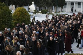 «Σπουδαίος δημιουργός και αγαπητός δάσκαλος»