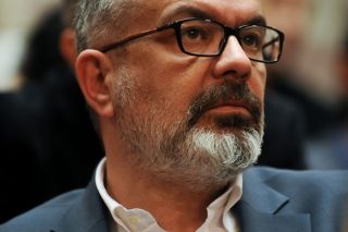 Κλείνει το μάτι στη Συμπαράταξη και ο Μπαργιώτας