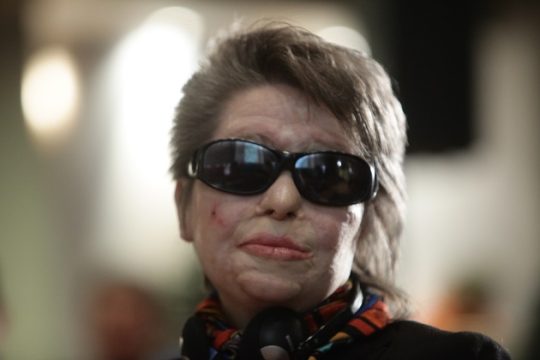 «Αφες αυτοίς» απαντά η Κούνεβα στη νέα… βιτριολική επίθεση