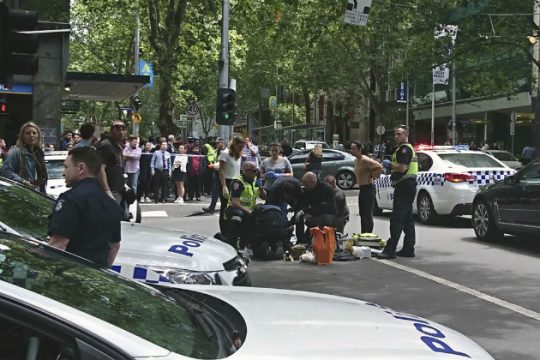 Έριξε επίτηδες το αυτοκίνητο σε πεζούς στη Μελβούρνη