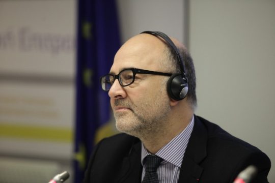 Μοσκοβισί: Μόνο τα συμφωνηθέντα, όχι νέα μέτρα