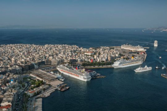 Βελτιωμένα τα στοιχεία της κρουαζιέρας το 2016