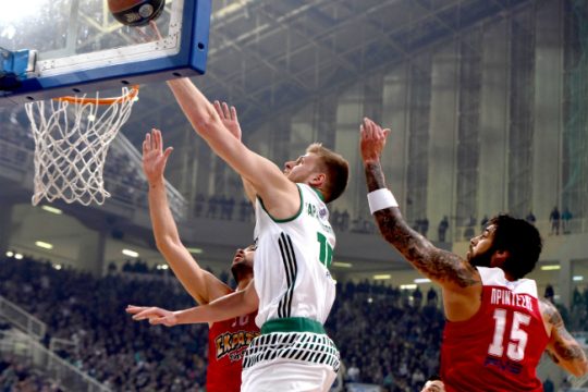 Πήρε τη ρεβάνς με όπλο τα μεγάλα σουτ