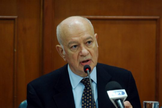 Ανοιχτό παράθυρο μείωσης του αφορολόγητου