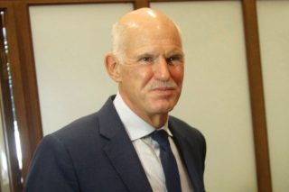 «Λεφτά υπάρχουν»