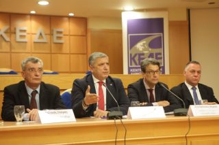 Αποσυμφόρηση των νησιών ζήτησαν πέντε δήμαρχοι απ’ τον Αλέξη Τσίπρα