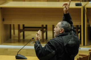 «Δεν πάνε ούτε στον φούρνο αν δεν πάρουν εντολή»