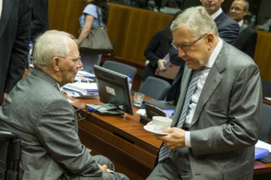 Παπαγαλίζει τον Σόιμπλε ο Ρέγκλινγκ