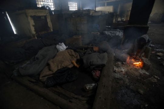 ΟΗΕ: Κινδυνεύουν πρόσφυγες και μετανάστες λόγω του ψύχους