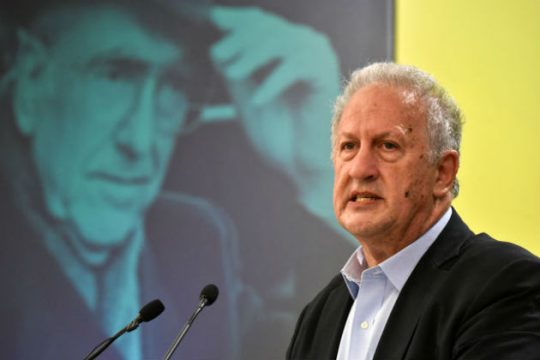«Θετική εξέλιξη η ένταξη του Γιώργου Παπανδρέου στη ΔΗ.ΣΥ.»