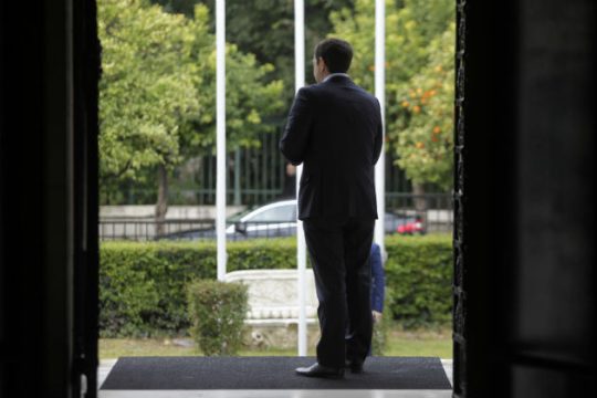 Βλέποντας (τον Ερντογάν) και κάνοντας