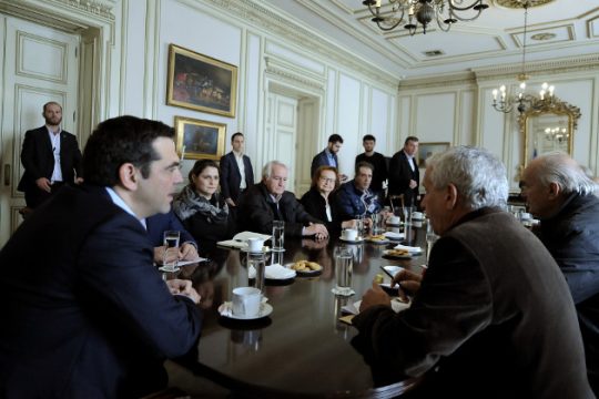 Δεσμεύσεις και ενστάσεις