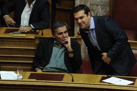 Ποδαρικό με αισιοδοξία και δύσκολες συζητήσεις