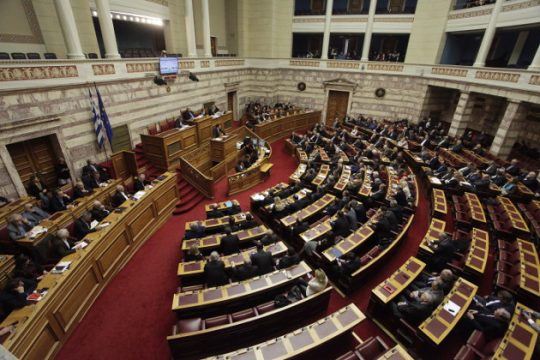 Σκληρή σύγκρουση με αφορμή το αγροτικό