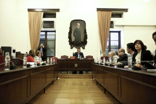 Και στο βάθος… Κυριάκος