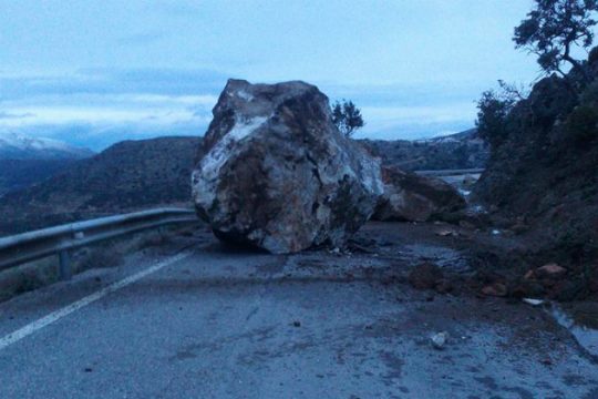 Κατολισθήσεις και τροχαία ατυχήματα λόγω του παγετού στην Κρήτη