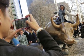 Αλμα του Dow Jones στις 20.000 μονάδες