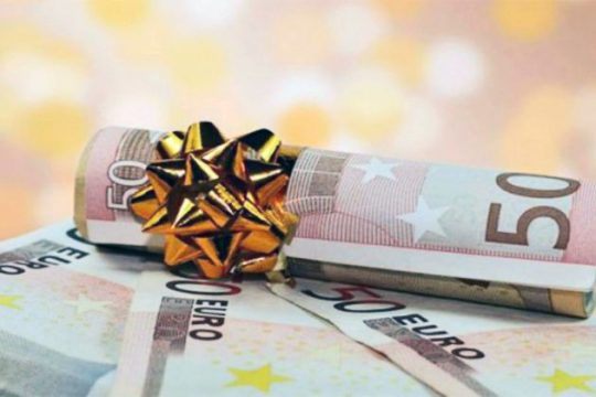 Καλοδεχούμενη η κριτική, αλλά…