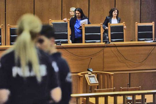 «Σε ονλάιν επικοινωνία η ηγεσία της Χ.Α. με το τάγμα εφόδου»