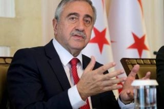 Ο Ακιντζί απορρίπτει προσάρτηση στην Τουρκία