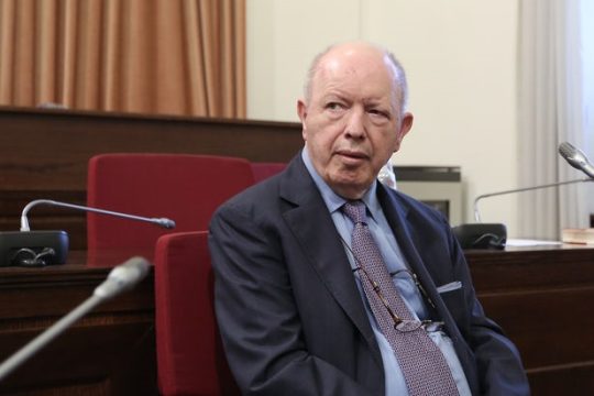 Ο Ψυχάρης, η γάτα του και η αμνησία