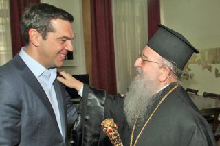 Εδώ οικόπεδο, εκεί οικόπεδο, πού είν’ ο… παπάς;