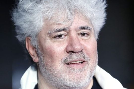 Αφοπλιστικός Αλμοδόβαρ από τις Κάννες: «Nα γίνουμε ασπίδα κατά τεράτων όπως ο Τραμπ, ο Νετανιάχου, ο Πούτιν»