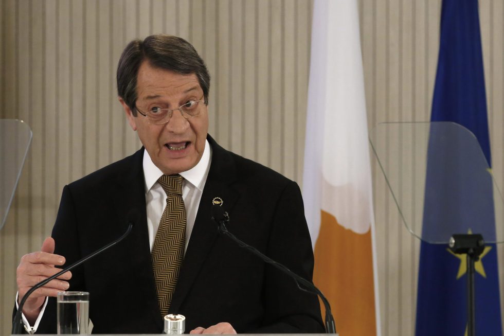 «Εκτός τόπου και χρόνου η απόφαση της Βουλής για την ένωση»