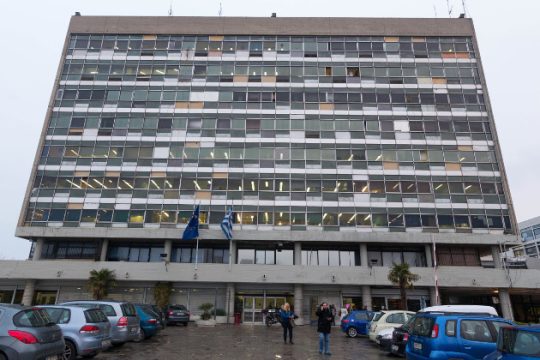 Δραστική μείωση στον αριθμό των εισακτέων ζητούν οι Πρυτάνεις
