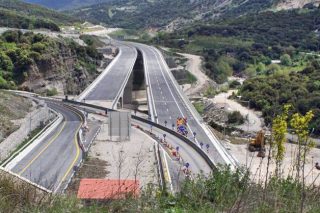 Στην κοινοπραξία «Τοξότης»-Χρ. Καλογρίτσα το 50% του αυτοκινητόδρομου Πάτρας-Πύργου