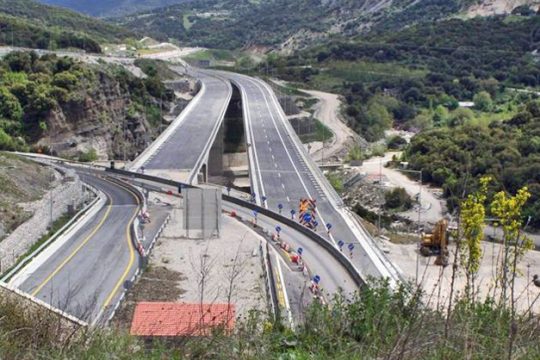 Στην κοινοπραξία «Τοξότης»-Χρ. Καλογρίτσα το 50% του αυτοκινητόδρομου Πάτρας-Πύργου