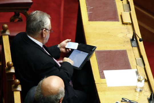 Η πολιτική βούληση «κλειδί» για να κλείσουν τα ανοιχτά θέματα