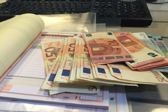 Κλείνουν σωρηδόν τα μπλοκάκια