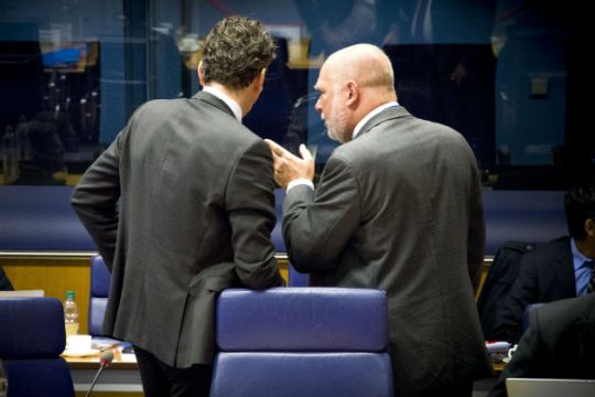Δημοκρατικός μηχανισμός αντί για Εurogroup