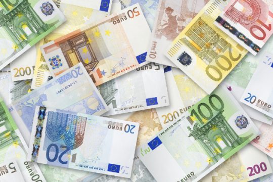 Πρόσθετοι πόροι για την αποπληρωμή ληξιπρόθεσμων οφειλών σε ιδιώτες