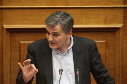 Σε ανοιχτή γραμμή με το Βερολίνο