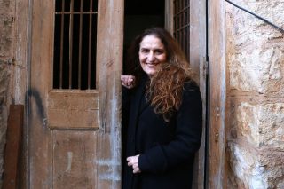 Το θέατρο δέχεται τους ιδιαίτερους ανθρώπους περισσότερο από τη ζωή