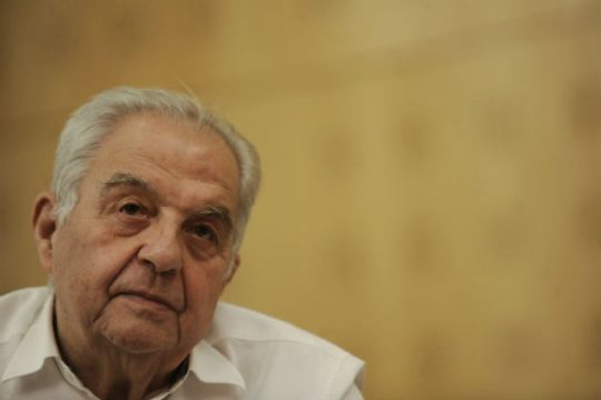 Τα παράπονά σας στην κυβέρνηση