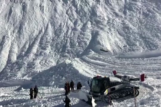 Νεκροί σκιέρ από χιονοστιβάδα στις γαλλικές Άλπεις