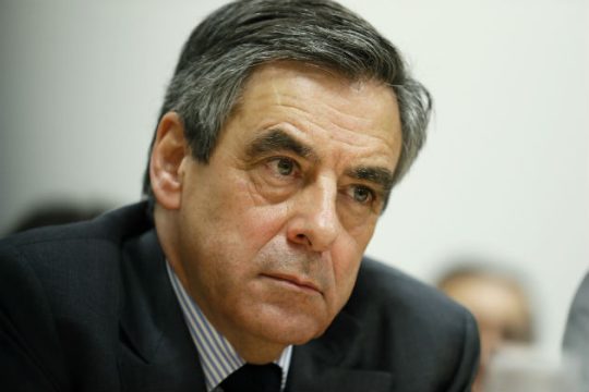 «Παραβίαση του Συντάγματος η έρευνα», λέει ο Φιγιόν