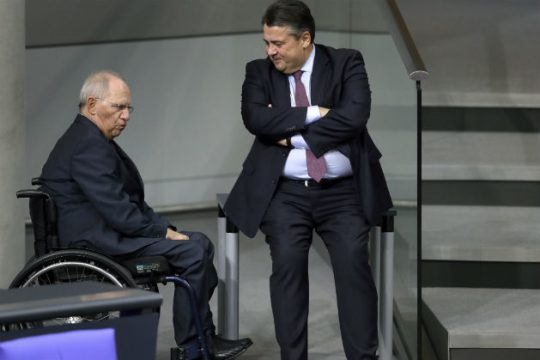 Πυρά Γκάμπριελ κατά Σόιμπλε για την Ελλάδα