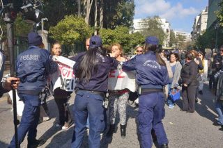 Με υποσχέσεις έφυγαν πάλι από το ΜΑΤ-ξίμου