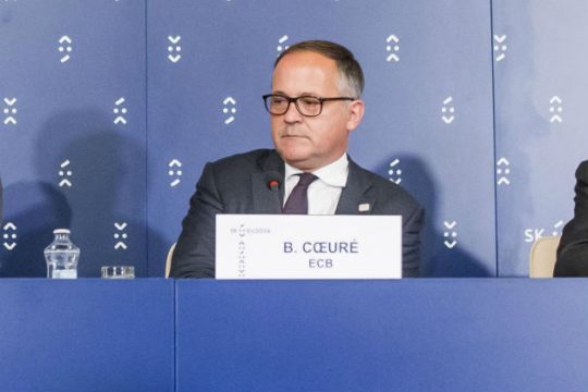 Κερέ: Δεν φταίει το ευρώ για τα προβλήματα της Ελλάδας