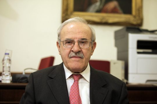 Εισαγγελέας για τις… κατά παραγγελία ερωτήσεις στη Βουλή