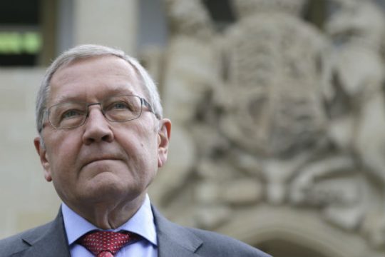 Η Ελλάδα θα χρειαστεί λιγότερα δισ. από τον ESM