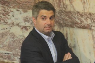 Διαστρέβλωση και εσωκομματικές σκοπιμότητες