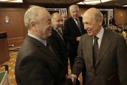 «Τι να κάνουμε;»